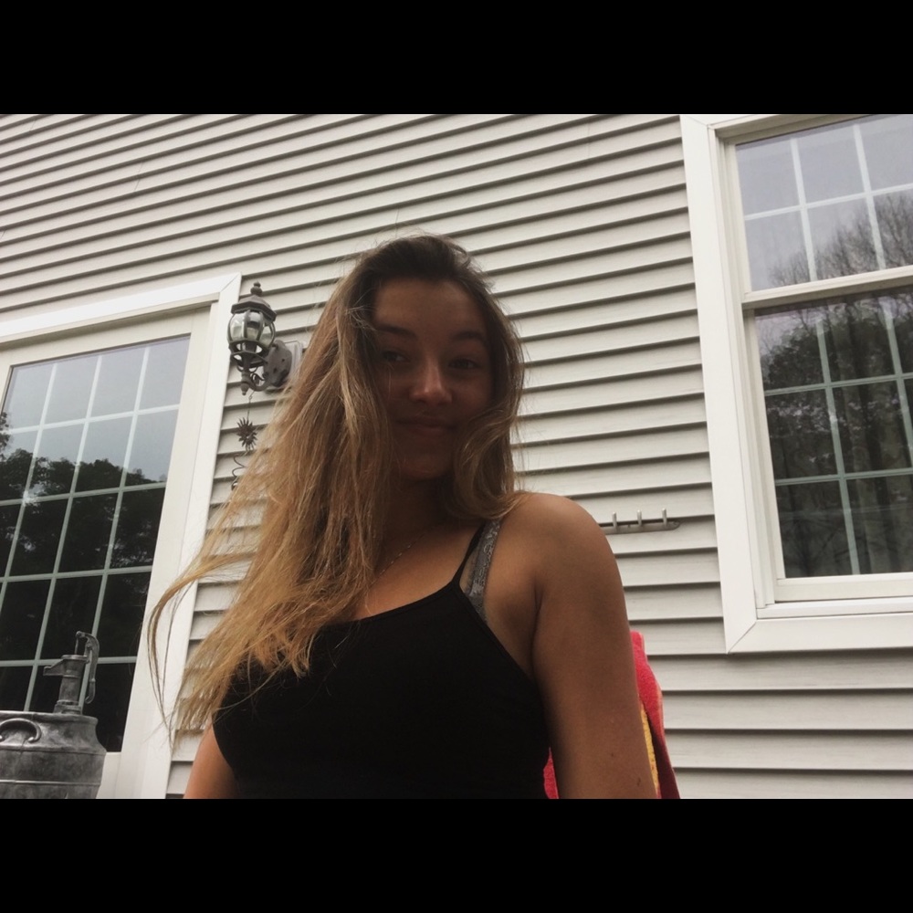 Meet your Posher, Ashley